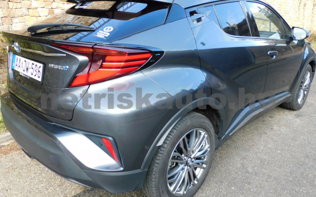 TOYOTA C-HR 1.8 Hybrid Executive MY21 e-CVT személygépkocsi - 1798cm3 Hybrid 120045 4/12