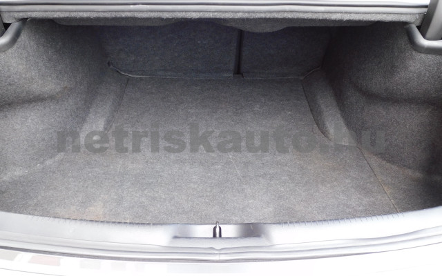 LANCIA Thema 3.0 CRD Platinum Aut. személygépkocsi - 2987cm3 Diesel 120241 10/12