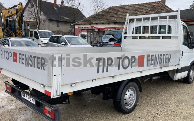 IVECO 35 35 S 18 3750 tehergépkocsi 3,5t össztömegig - 2998cm3 Diesel 119931 2/8