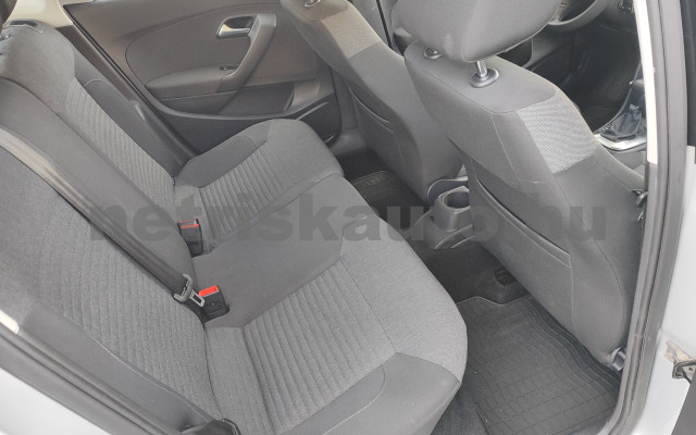 VW Polo 1.6 90 CR TDI Comfortline DSG személygépkocsi - 1598cm3 Diesel 121446 9/12