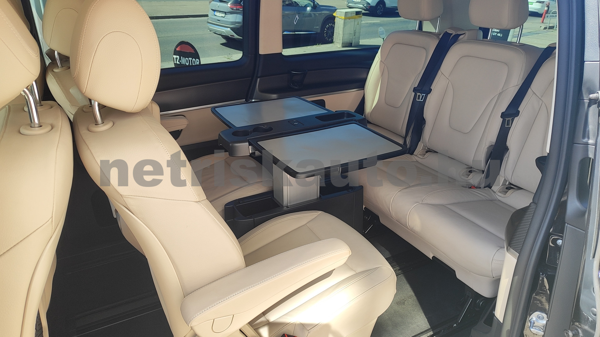 MERCEDES-BENZ V-osztály V 250 BlueTec/d L Aut. 7sz tehergépkocsi 3,5t össztömegig - 1950cm3 Diesel 121459 8/12