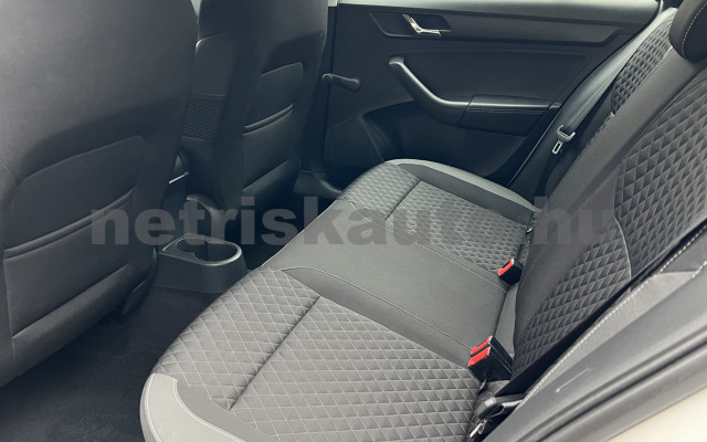 SKODA Rapid 1.6 CR TDI Ambition személygépkocsi - 1598cm3 Diesel 121332 12/12