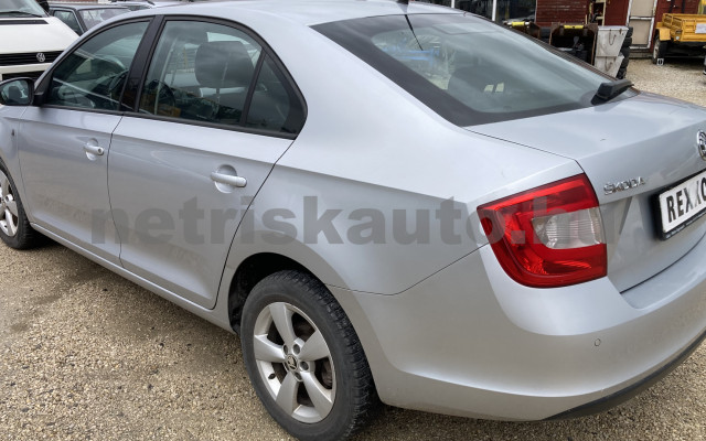 SKODA Rapid 1.6 CR TDI Ambition személygépkocsi - 1598cm3 Diesel 120197 4/10