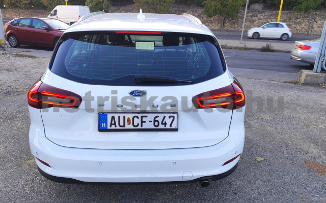 FORD Focus Kombi 1.5 TDCi tehergépkocsi 3,5t össztömegig - 1499cm3 Diesel 121604 4/12