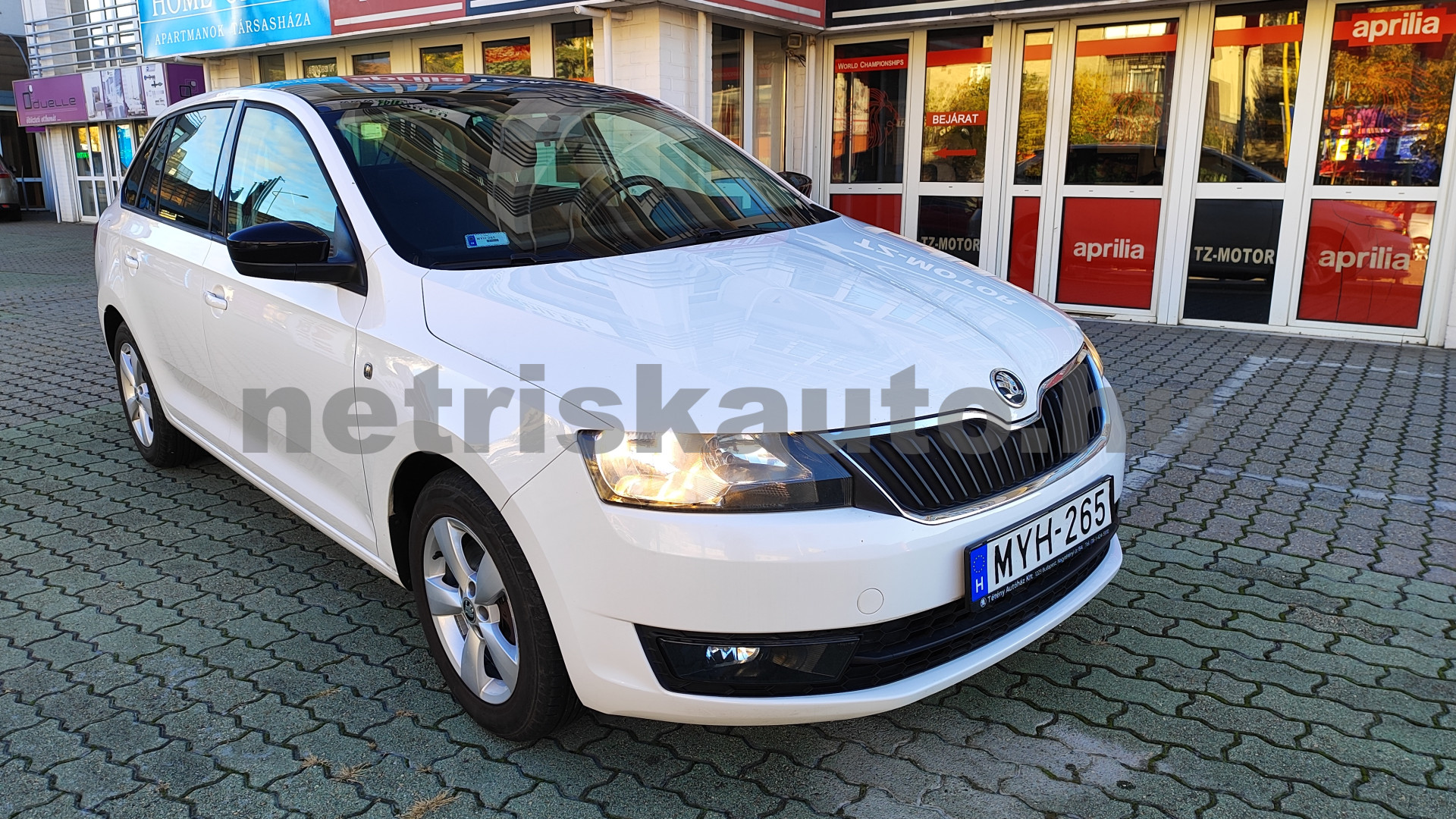 SKODA Rapid 1.2 TSI Ambition személygépkocsi - 1197cm3 Benzin 121305 1/12