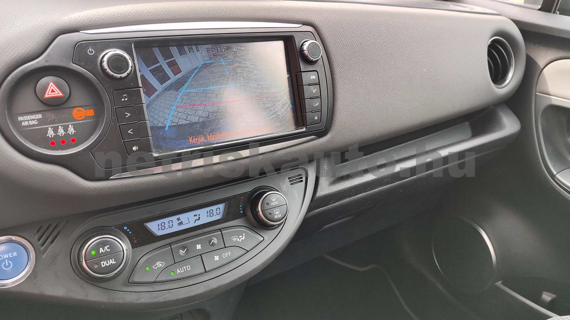 TOYOTA Yaris 1.5 HSD Active Aut. személygépkocsi - 1497cm3 Hybrid 121440 7/12