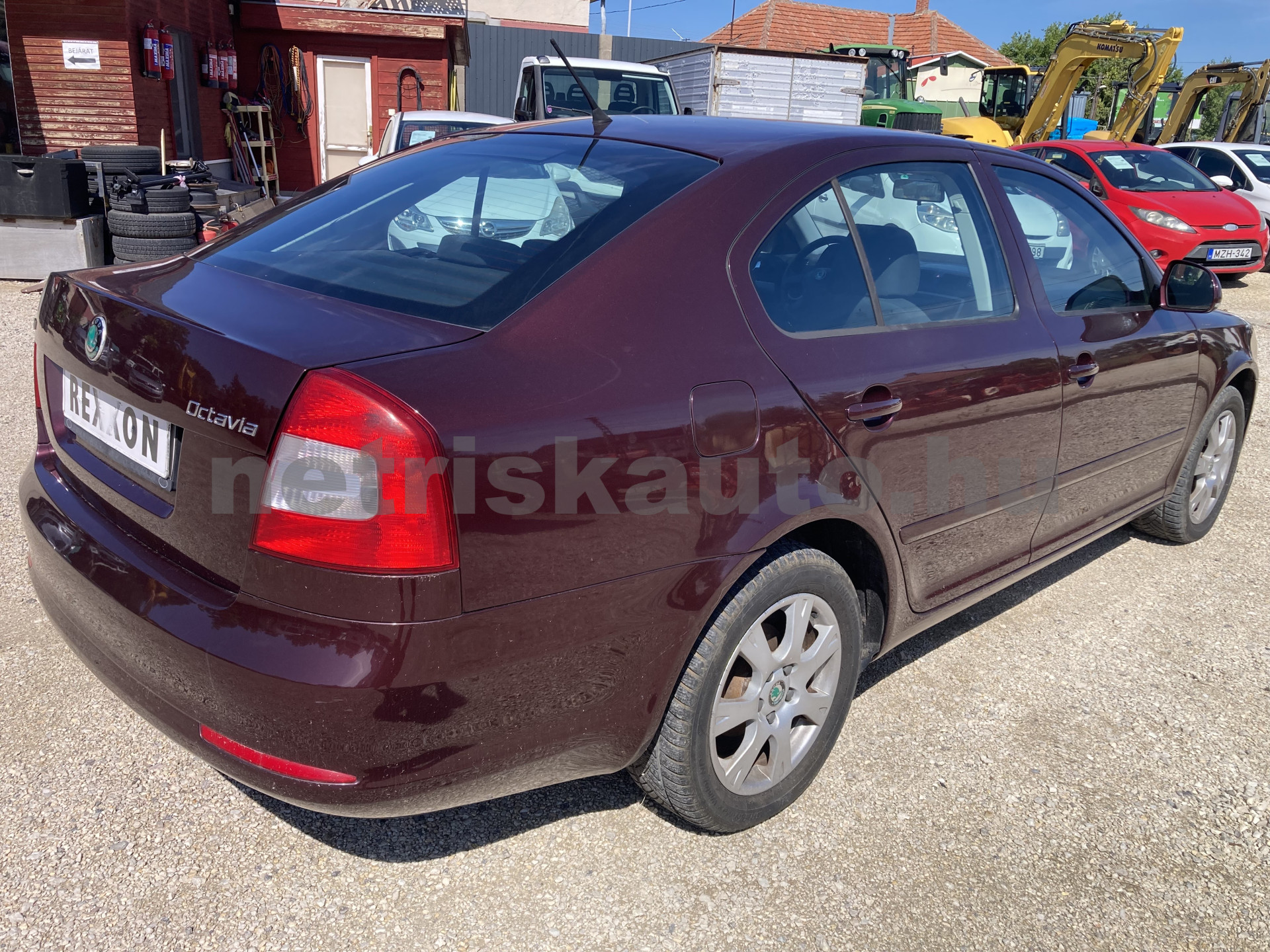 SKODA Octavia 1.6 CR TDI Ambiente DPF személygépkocsi - 1598cm3 Diesel 121231 3/11