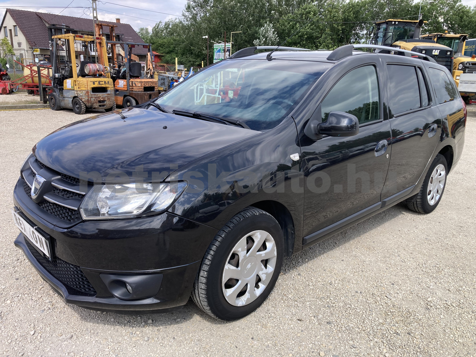 DACIA Logan 1.5 dCi Arctic személygépkocsi - 1461cm3 Diesel 121533 1/10