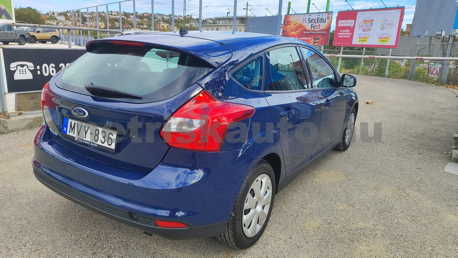 FORD Focus 1.6 Ti-VCT Trend személygépkocsi - 1596cm3 Benzin 121616 12/12