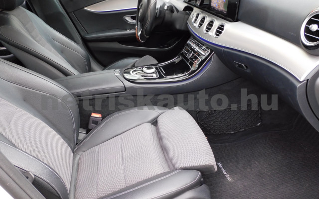 MERCEDES-BENZ E-osztály E 200 9G-TRONIC személygépkocsi - 1991cm3 Benzin 121214 9/12