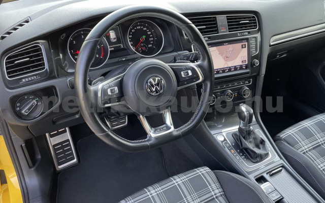 VW GOLF személygépkocsi - 1968cm3 Diesel 120268 3/84