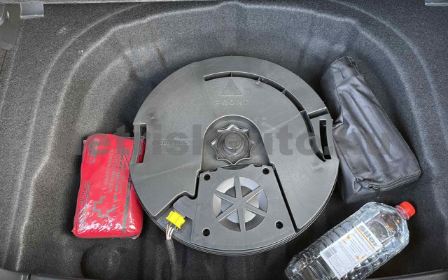 VW GOLF személygépkocsi - 1968cm3 Diesel 120268 11/84