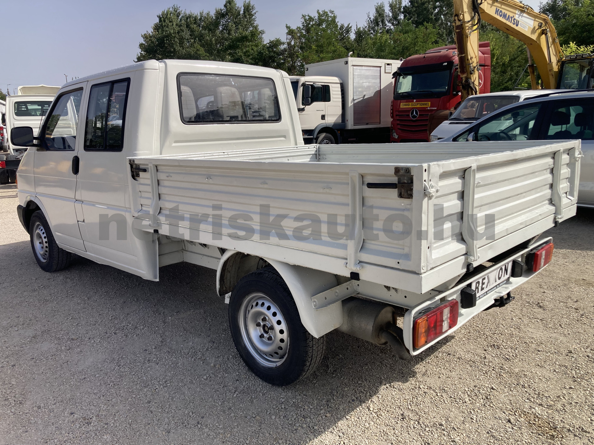 VW Transporter 2.4 7DM 1Z2 F tehergépkocsi 3,5t össztömegig - 2370cm3 Diesel 121554 4/9