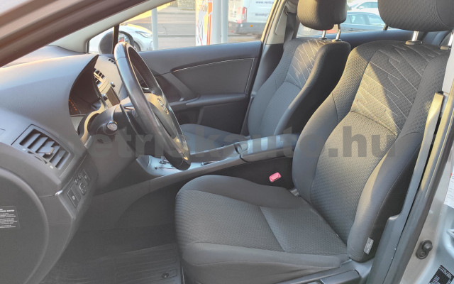 TOYOTA Avensis 2.2 D-4D Sol Aut. személygépkocsi - 2231cm3 Diesel 121404 5/12