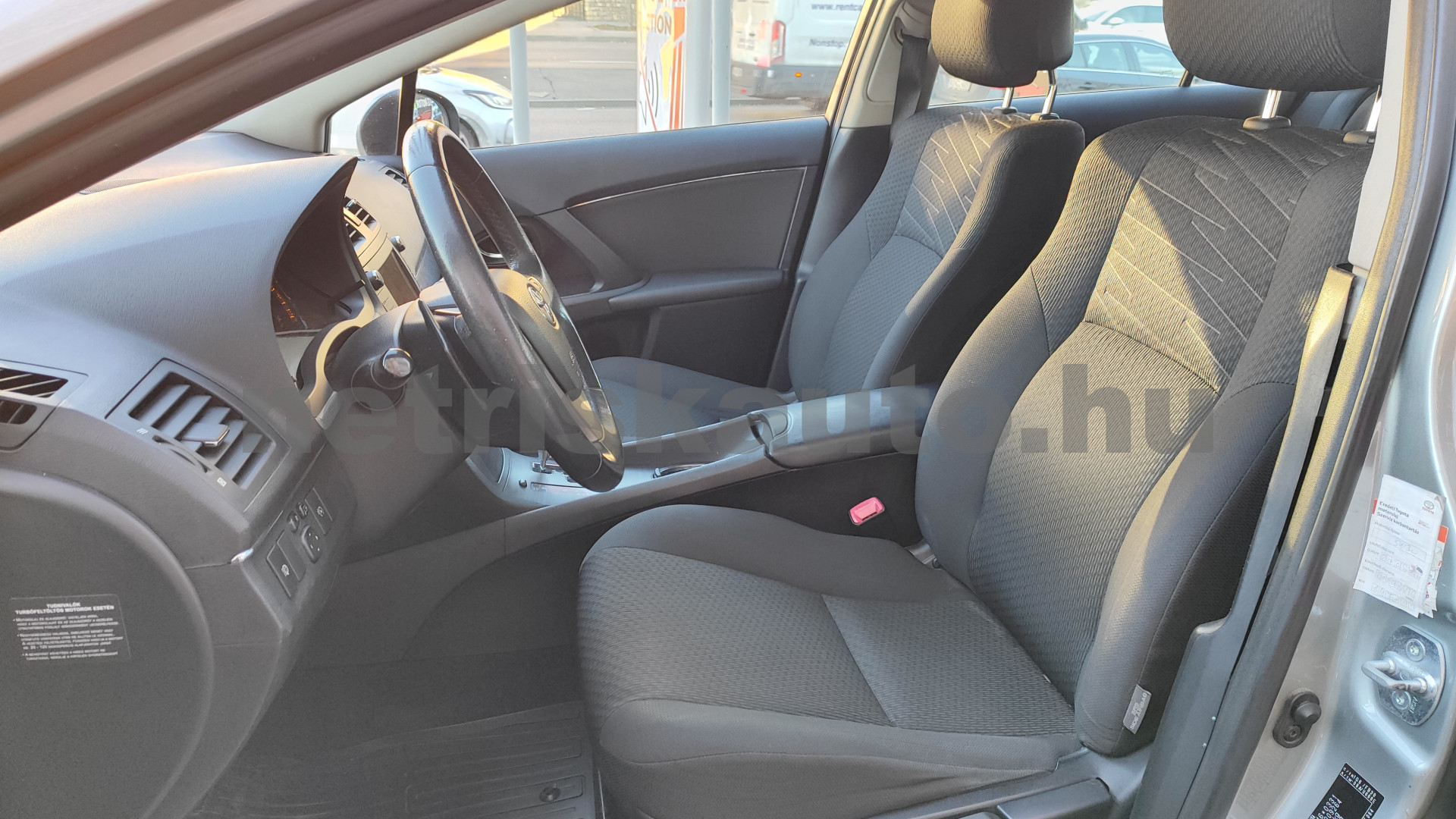 TOYOTA Avensis 2.2 D-4D Sol Aut. személygépkocsi - 2231cm3 Diesel 121404 5/12