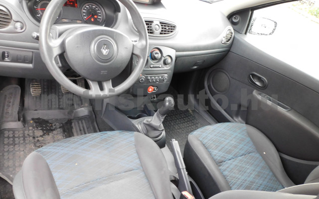 RENAULT Clio 1.5 dCi Komfort tehergépkocsi 3,5t össztömegig - 1461cm3 Diesel 120154 6/12