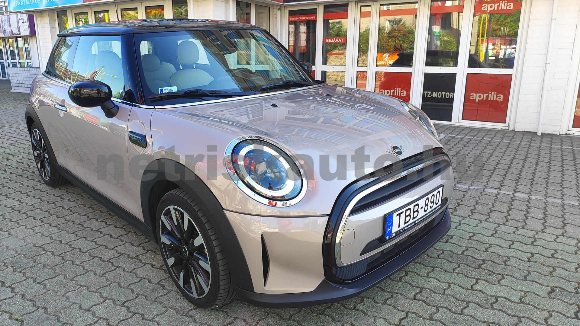 MINI Mini 1.5 Cooper DKG személygépkocsi - 1499cm3 Benzin 121445 1/12
