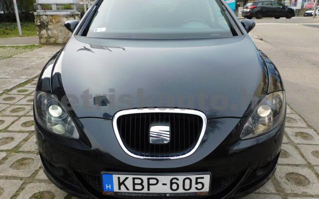 SEAT Leon 2.0 TFSI Stylance Sport személygépkocsi - 1984cm3 Benzin 120034 11/12