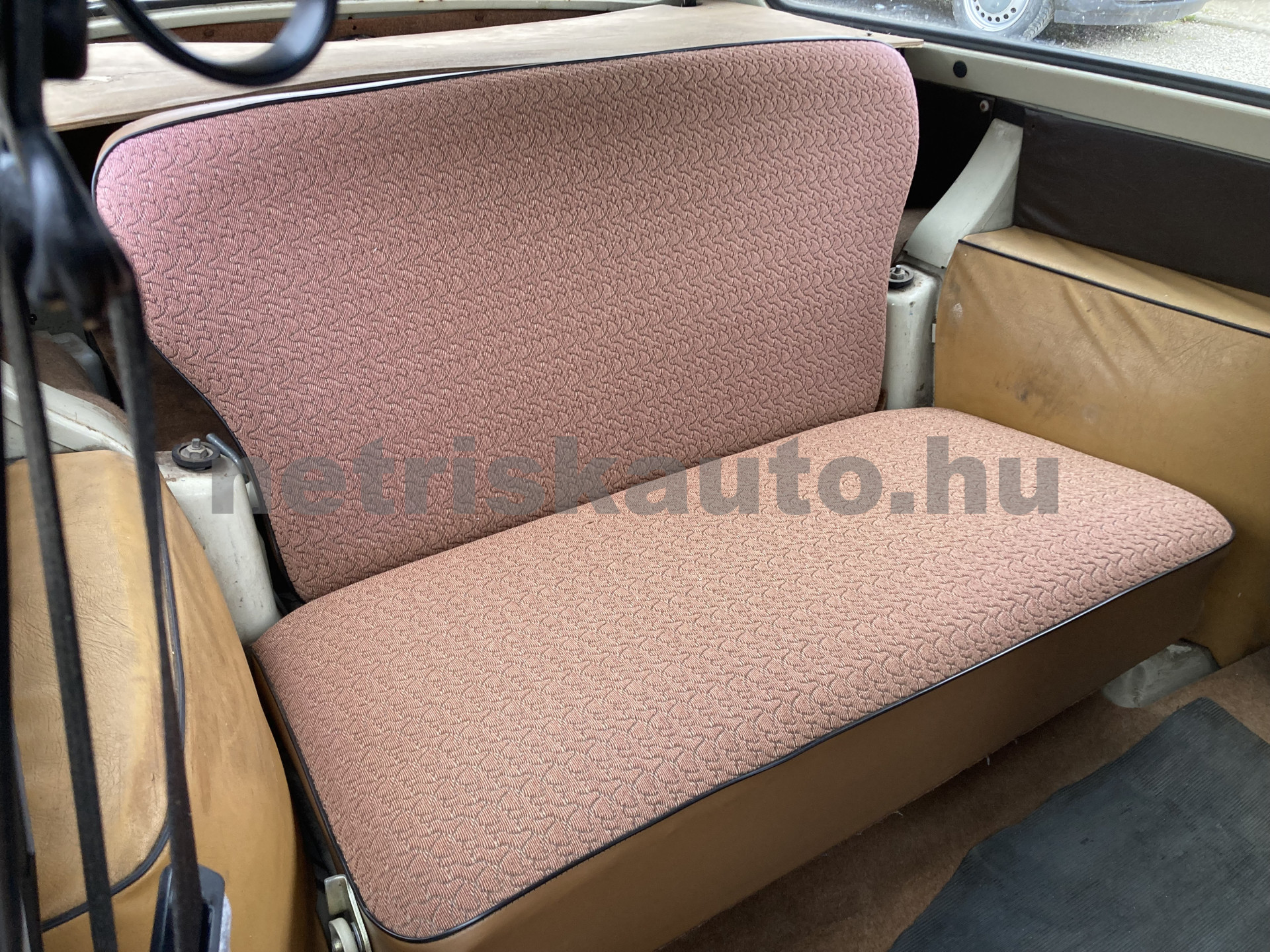 TRABANT 1.1 1.1 Kombi személygépkocsi - 1043cm3 Benzin 121430 8/10