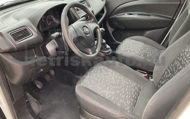 OPEL Combo 1.3 CDTI L1H1 2.2t tehergépkocsi 3,5t össztömegig - 1248cm3 Diesel 120203 6/8