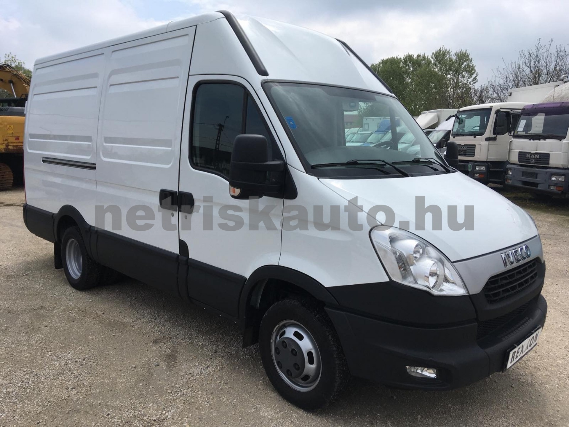 IVECO Egyéb tehergépkocsi 3,5t össztömegig - 2998cm3 Diesel 119450 2/8