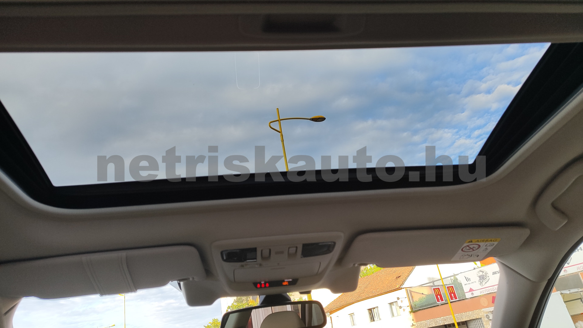 SUBARU Outback 2.5 Sport EyeSight Aut. személygépkocsi - 2498cm3 Benzin 121463 7/12