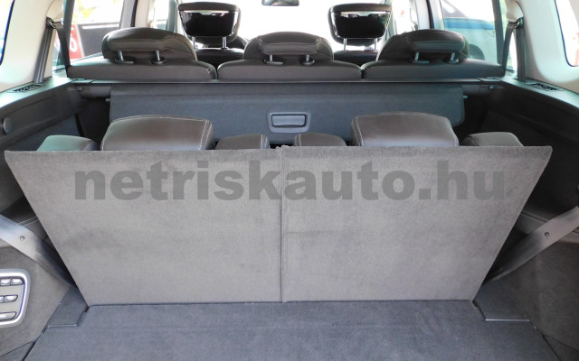 RENAULT Espace 1.6 TCe Init. Paris 4C EDC7 (7 sz.) személygépkocsi - 1618cm3 Benzin 121235 12/12