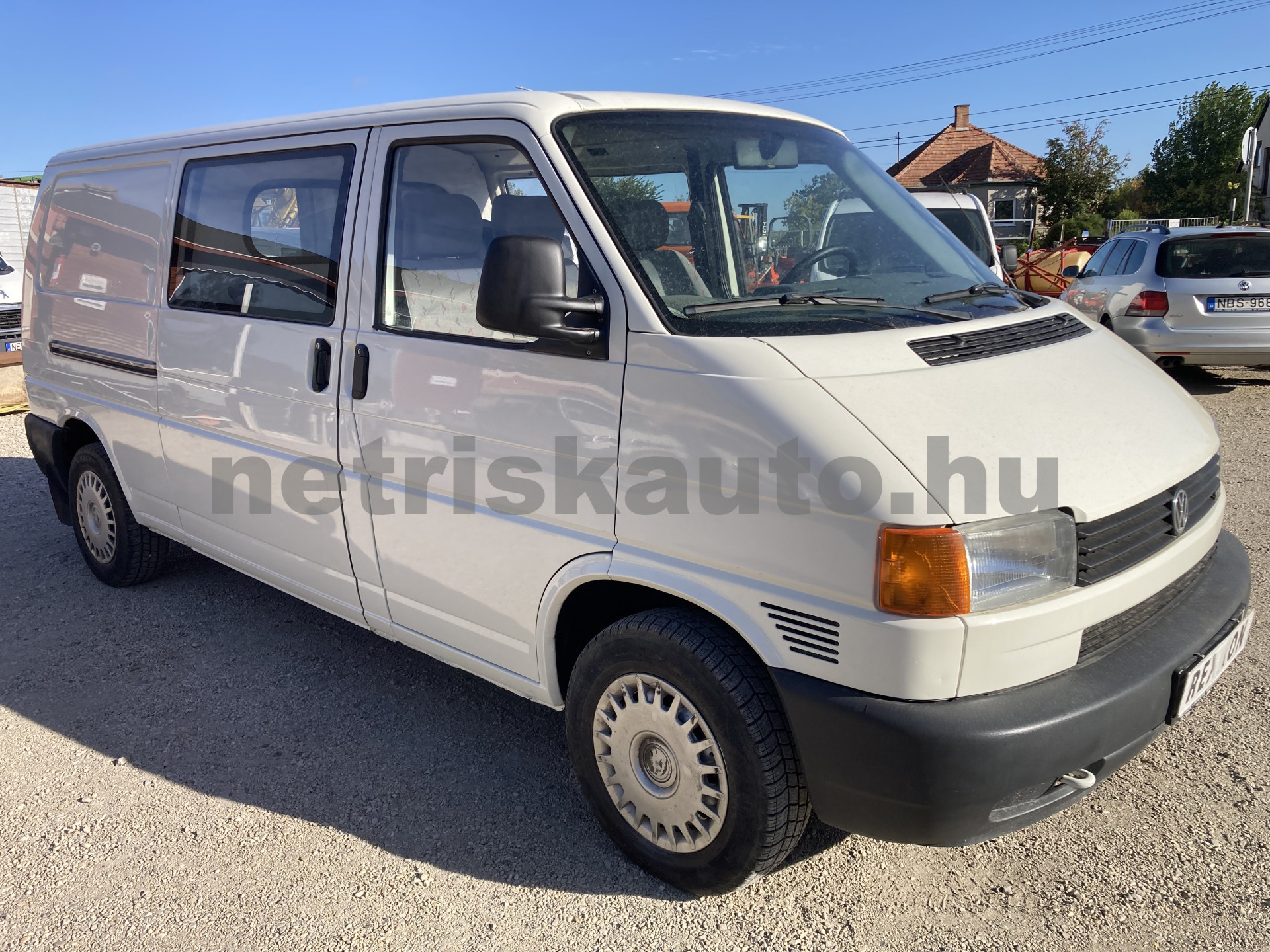 VW Transporter 2.5 Mixto tehergépkocsi 3,5t össztömegig - 2461cm3 Diesel 121552 2/9