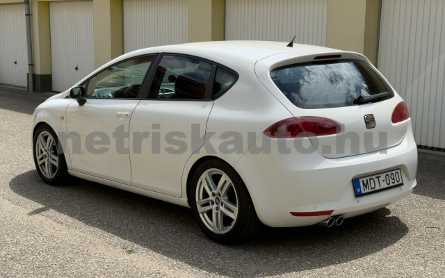 SEAT Leon 1.4 TSI White Edition személygépkocsi - 1390cm3 Benzin 121540 4/8