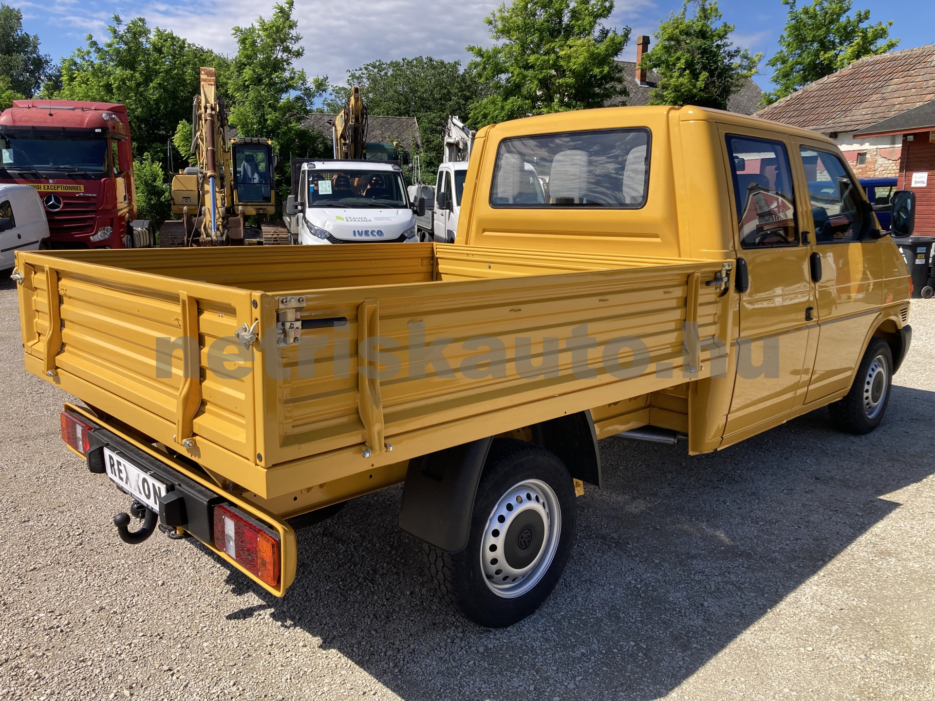 VW Transporter 2.4 7DM 1Z2 F tehergépkocsi 3,5t össztömegig - 2370cm3 Diesel 121500 3/9