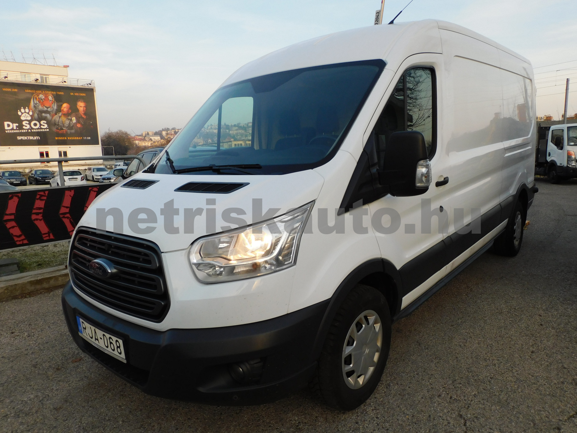 FORD Transit 2.0 TDCi 350 LWB Trend tehergépkocsi 3,5t össztömegig - 1995cm3 Diesel 121006 11/12