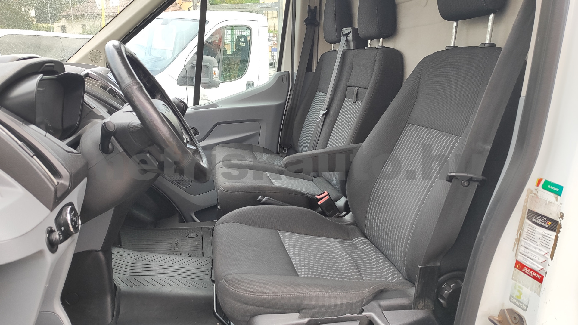 FORD Transit 2.0 TDCi 350 MWB Trend tehergépkocsi 3,5t össztömegig - 1998cm3 Diesel 121507 5/12