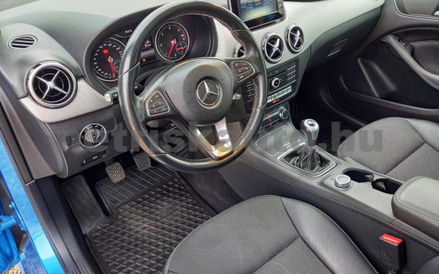 MERCEDES-BENZ B-osztály B 200 CDI/d Style személygépkocsi - 2143cm3 Diesel 120469 11/45