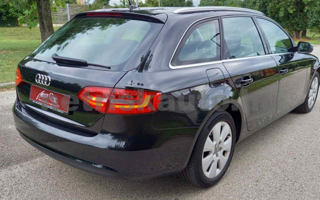 AUDI A4 AVANT személygépkocsi - 1968cm3 Diesel 120343 8/45