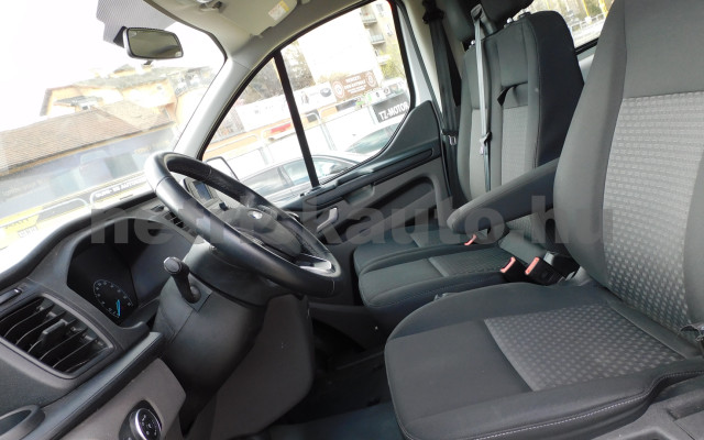 FORD Transit Custom 2.0 TDCi Tourneo 320 L1H1 Trend A.9 tehergépkocsi 3,5t össztömegig - 1995cm3 Diesel 121120 5/12