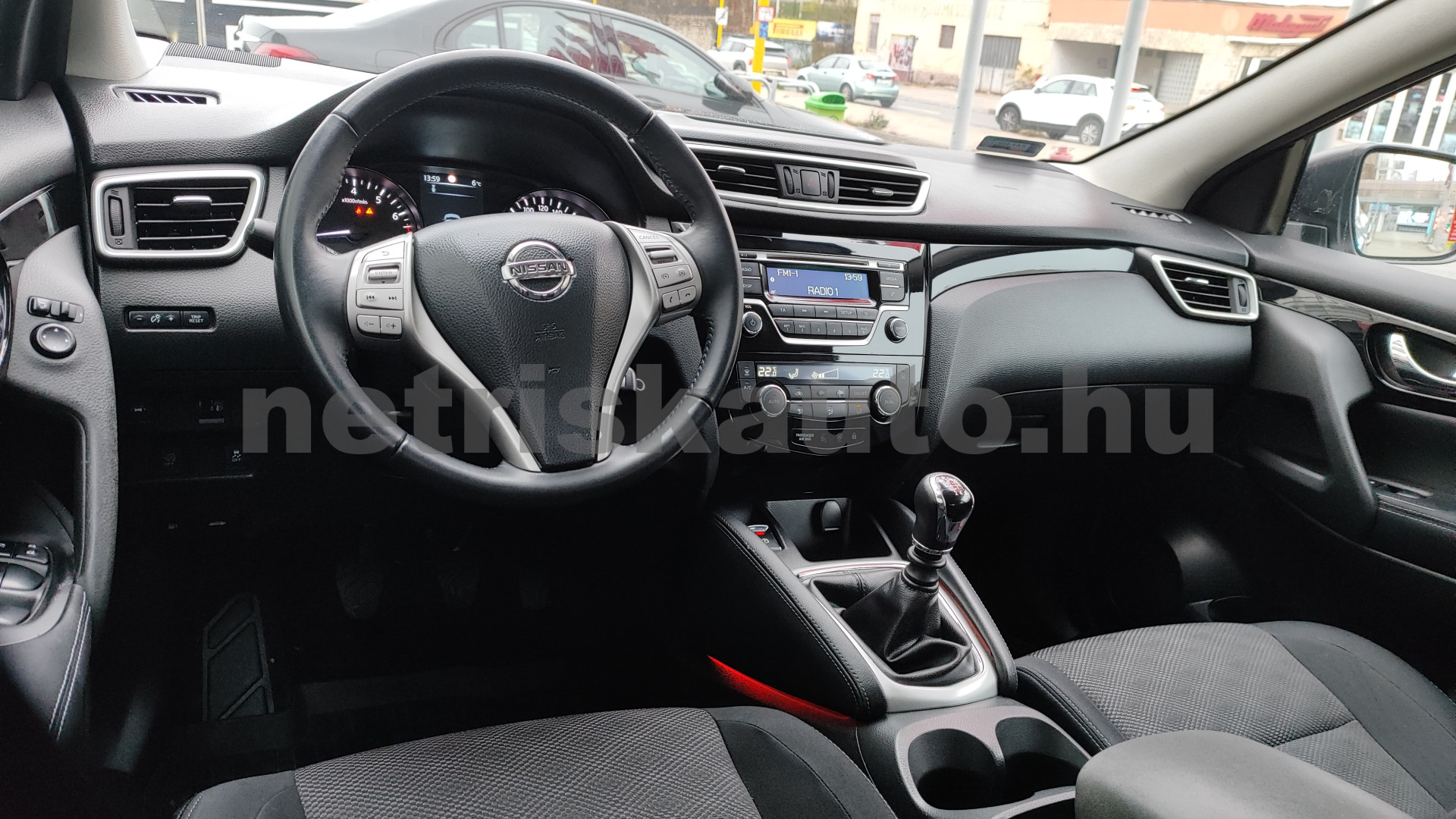 NISSAN Qashqai 1.2 DIG-T Acenta E6 személygépkocsi - 1197cm3 Benzin 121331 6/12