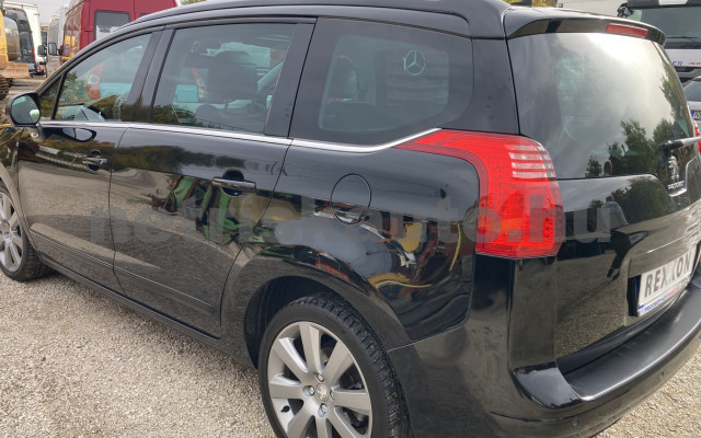 PEUGEOT 5008 2.0 HDi Allure (7 sz.) személygépkocsi - 1997cm3 Diesel 120463 4/12