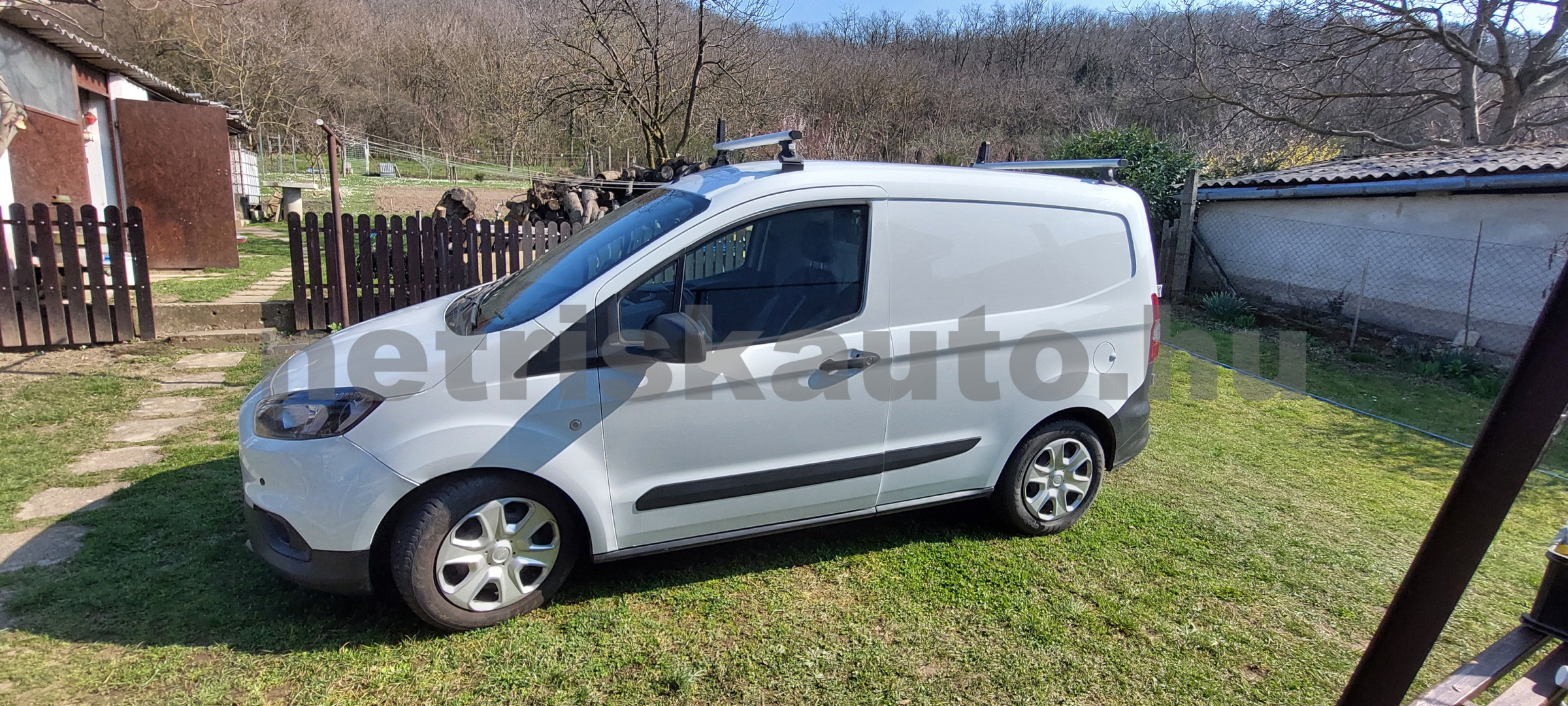 FORD Courier 1.5 TDCi Transit Trend S&S tehergépkocsi 3,5t össztömegig - 1498cm3 Diesel 121435 1/6