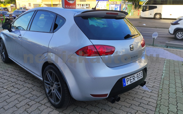 SEAT Leon 2.0 TFSI Cupra R személygépkocsi - 1984cm3 Benzin 121495 2/12