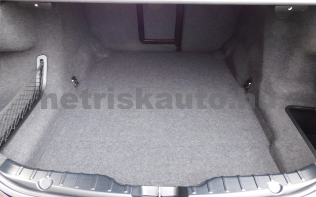 BMW 5-ös sorozat 530d Aut. személygépkocsi - 2993cm3 Diesel 120152 12/12