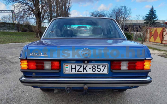 MERCEDES-BENZ W123 személygépkocsi - 1988cm3 Diesel 120072 9/43