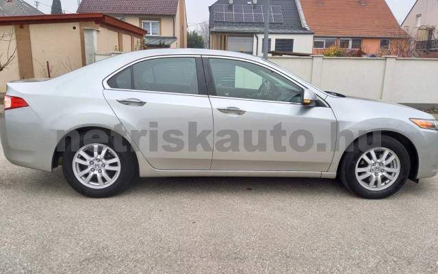 HONDA Accord 2.2 i-DTEC Elegance személygépkocsi - 2199cm3 Diesel 120048 6/39