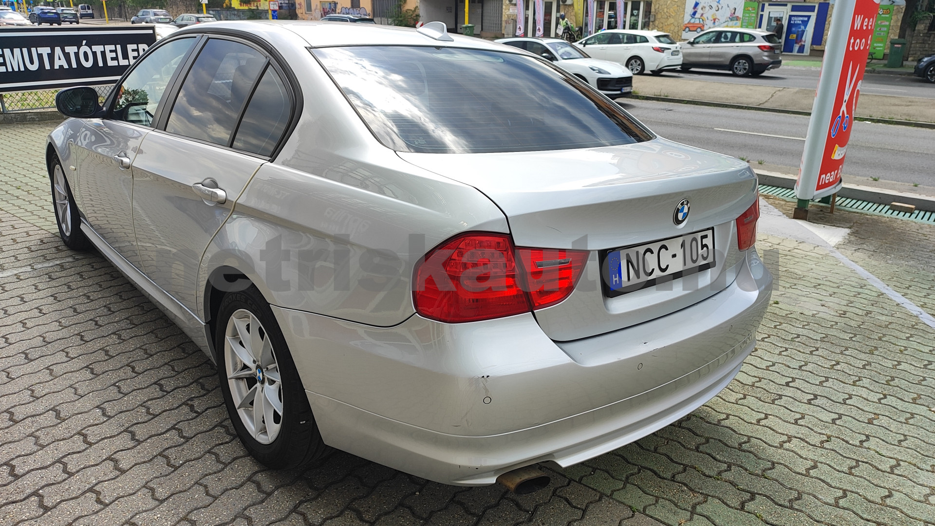 BMW 3-as sorozat 318d személygépkocsi - 1995cm3 Diesel 121509 2/12
