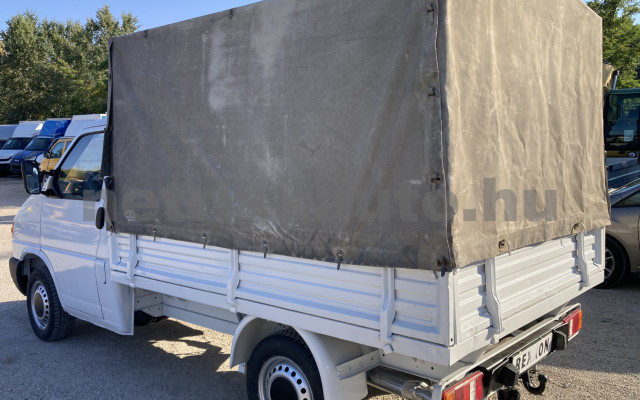 VW Transporter 2.4 70E 1F2 O tehergépkocsi 3,5t össztömegig - 2370cm3 Diesel 121606 4/8