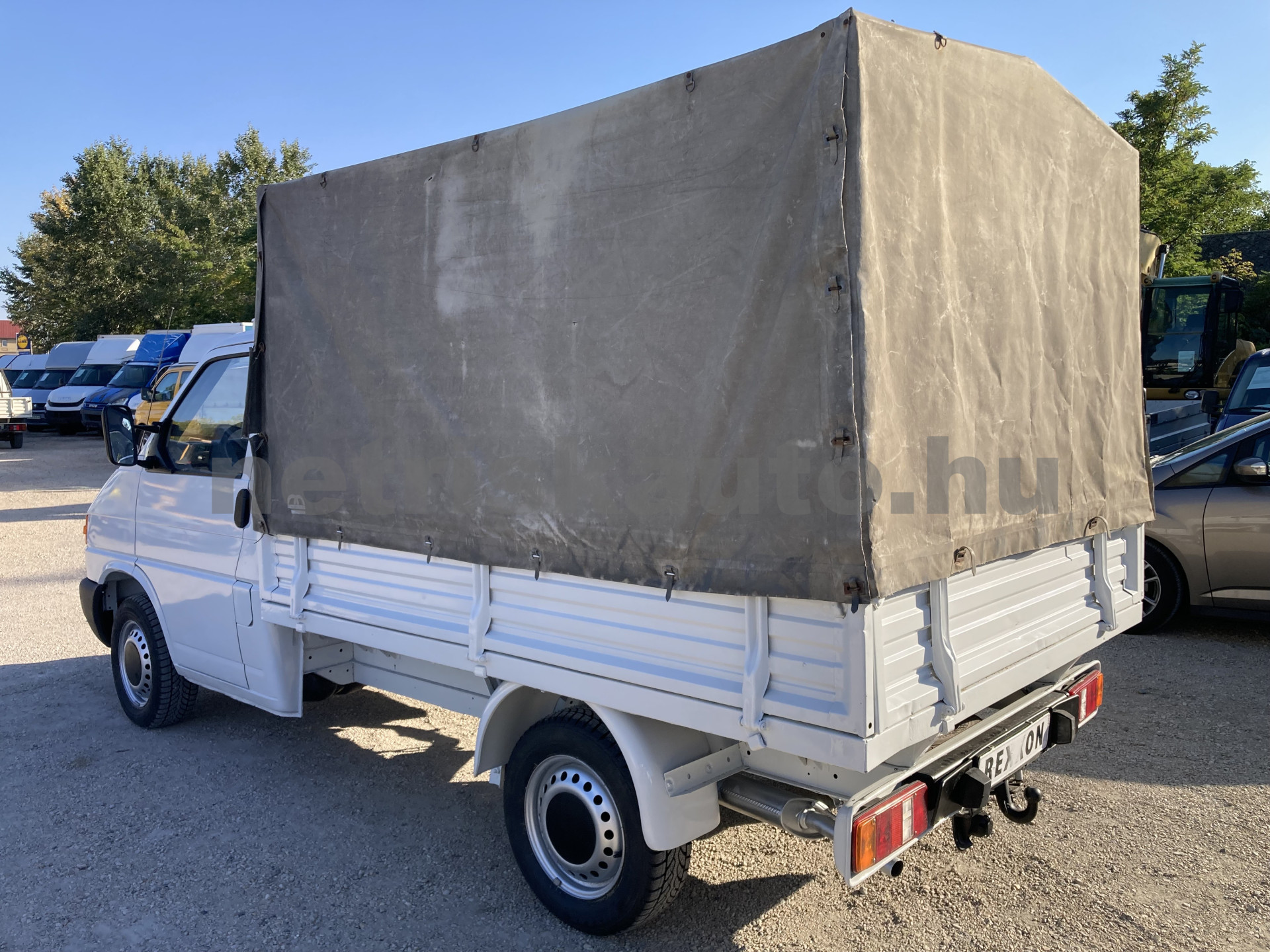 VW Transporter 2.4 70E 1F2 O tehergépkocsi 3,5t össztömegig - 2370cm3 Diesel 121606 4/8