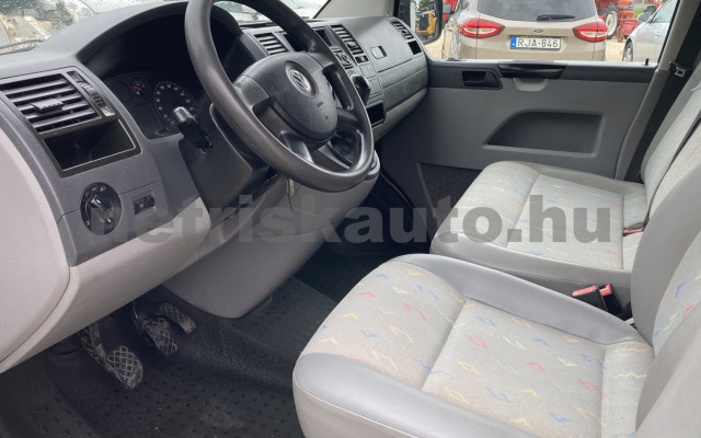 VW Transporter 1.9 TDI tehergépkocsi 3,5t össztömegig - 1896cm3 Diesel 121515 6/9