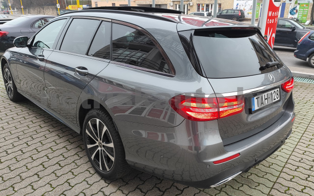 MERCEDES-BENZ E-osztály E 400 d 4Matic 9G-TRONIC személygépkocsi - 2925cm3 Diesel 121357 2/12