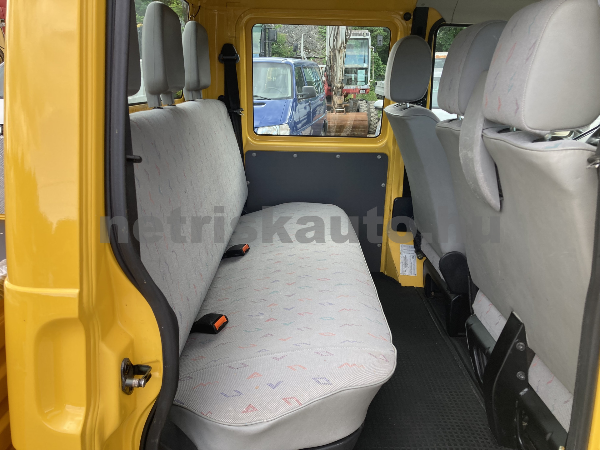 VW Transporter 2.5 7DM 1T2 tehergépkocsi 3,5t össztömegig - 2461cm3 Diesel 121508 9/9