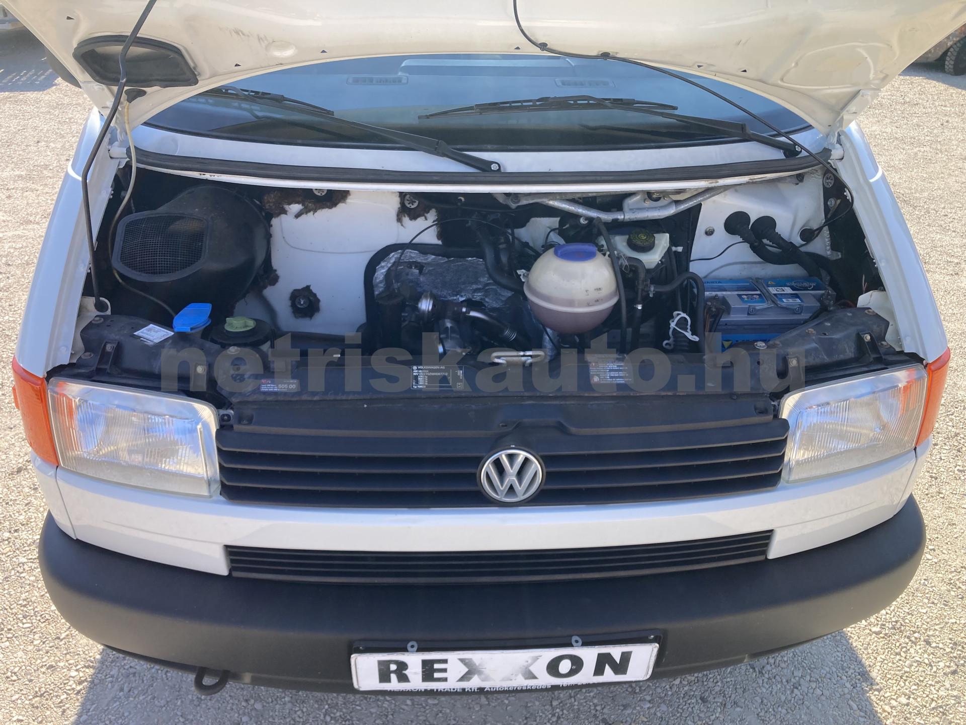 VW Transporter 1.9 7DE 1H2 F tehergépkocsi 3,5t össztömegig - 1896cm3 Diesel 121603 6/8