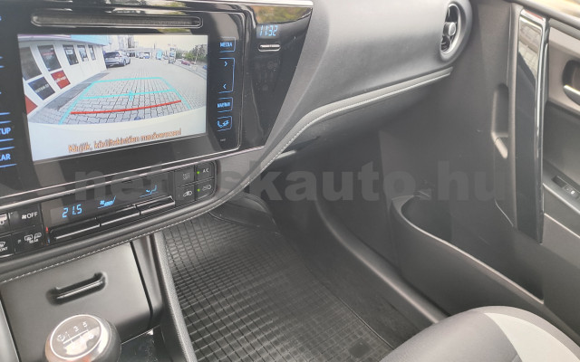 TOYOTA Auris 1.6 Active MY17 Trend személygépkocsi - 1598cm3 Benzin 121442 7/12